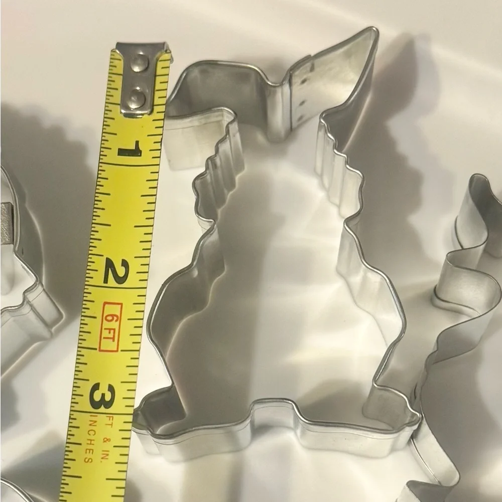NEW WILLIAMS SONOMA Easter cookie cutters metal baking